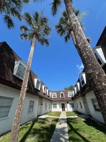 9004 Tudor Drive Tampa FL 33615