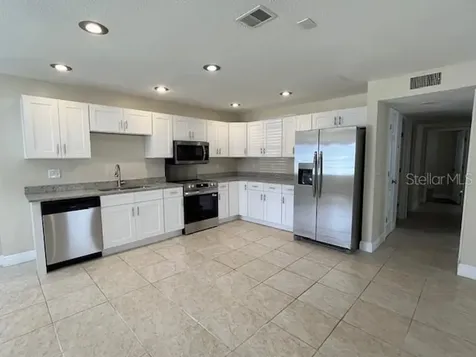 9004 Tudor Drive Tampa FL 33615