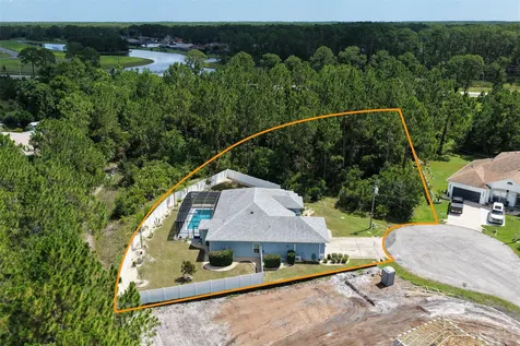 3 Leeds Place Palm Coast FL 32137