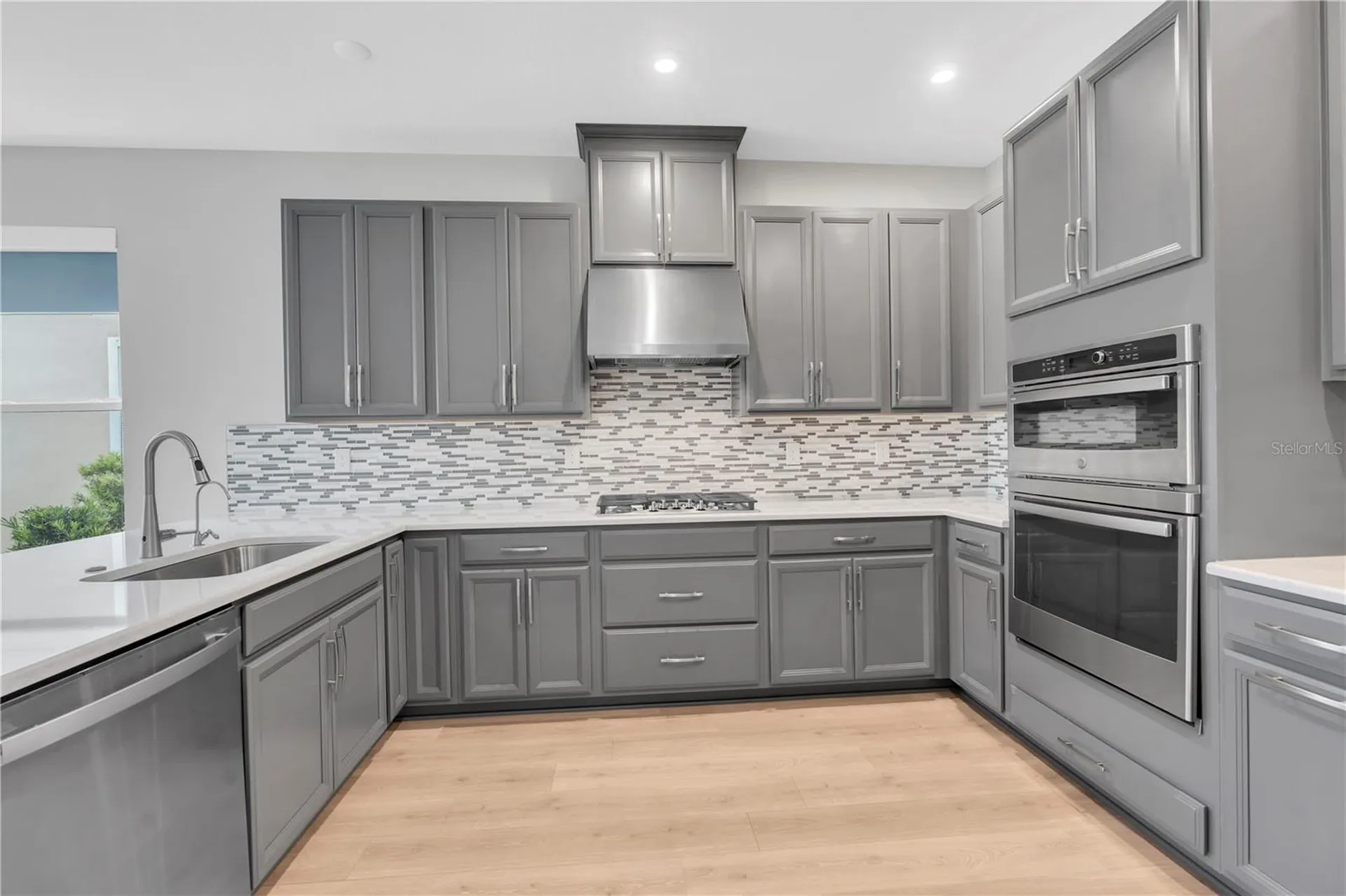 2769 Dudley Avenue Odessa FL 33556