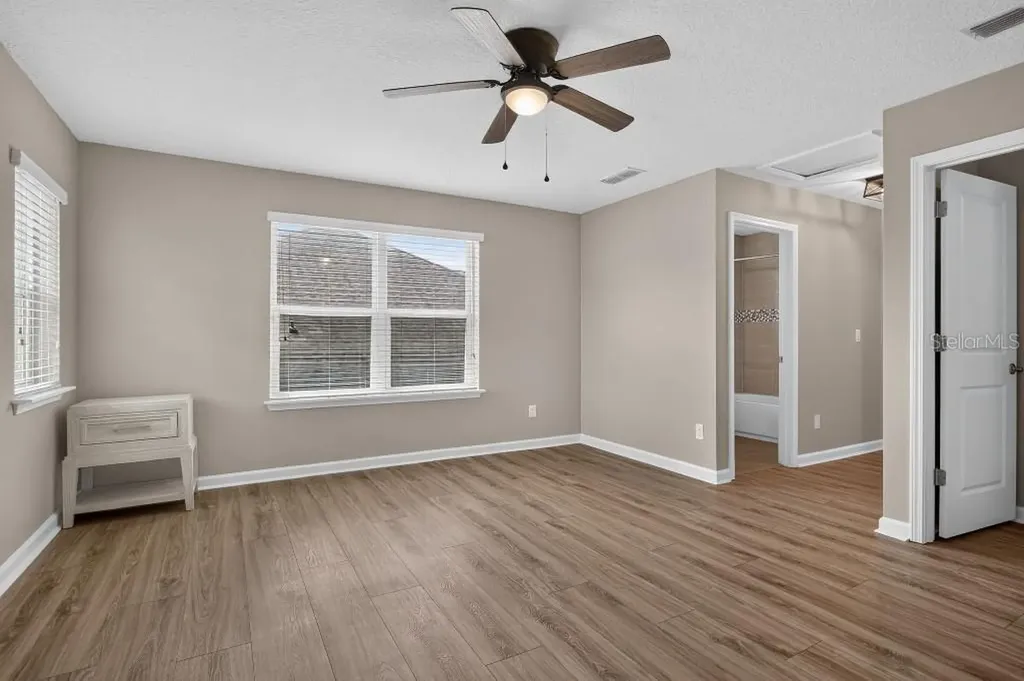 161 S Coopers Hawk Way Palm Coast FL 32164