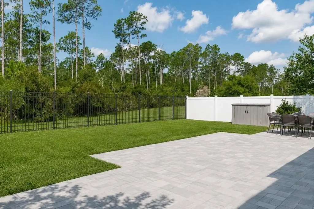161 S Coopers Hawk Way Palm Coast FL 32164