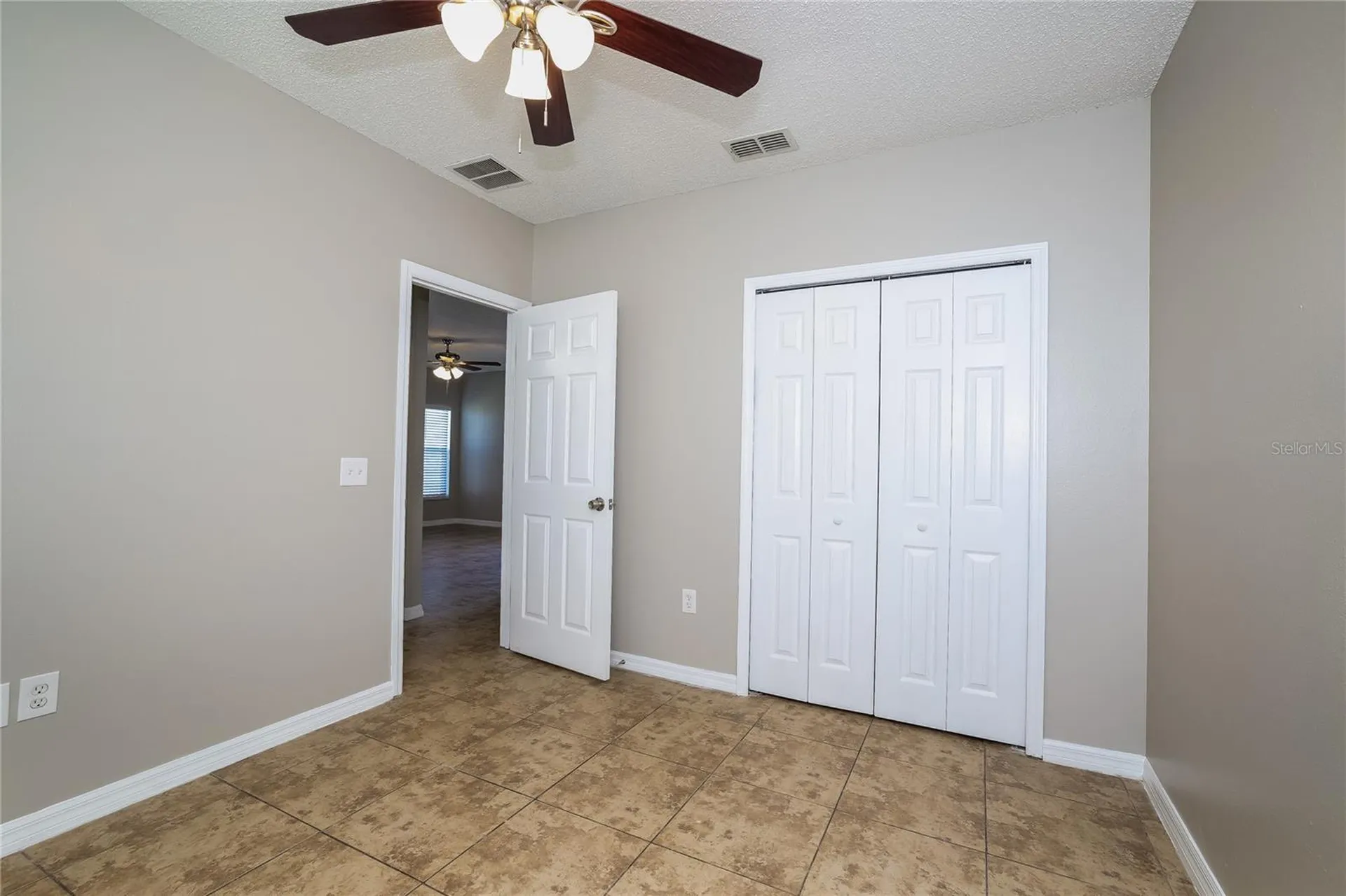 446 Spike Court Kissimmee FL 34759