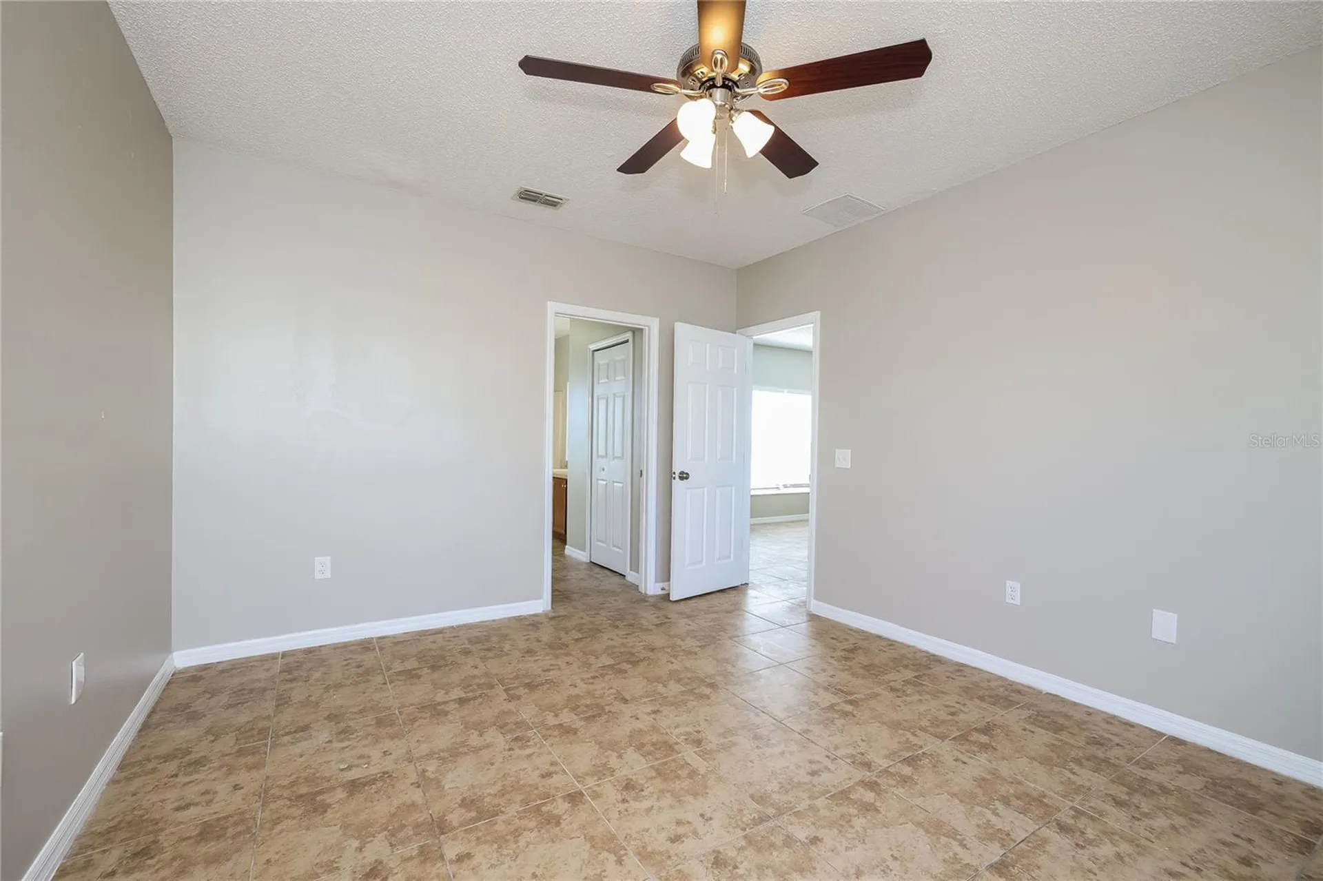 446 Spike Court Kissimmee FL 34759