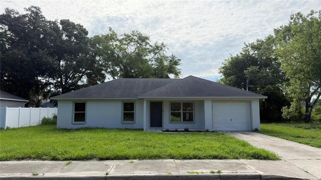 2231 Water Street Sanford FL 32771