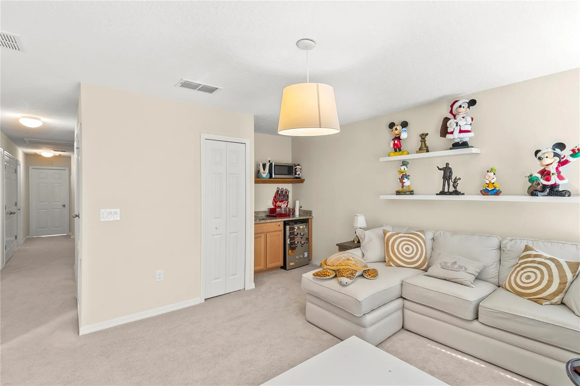 2615 Santosh Cove Kissimmee FL 34746