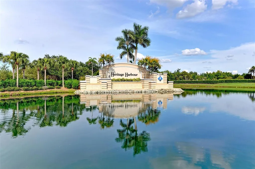 8105 Grand Estuary Trail Bradenton FL 34212