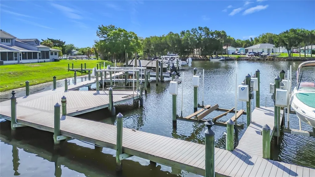 11025 W Harbor Watch Loop Crystal River FL 34428