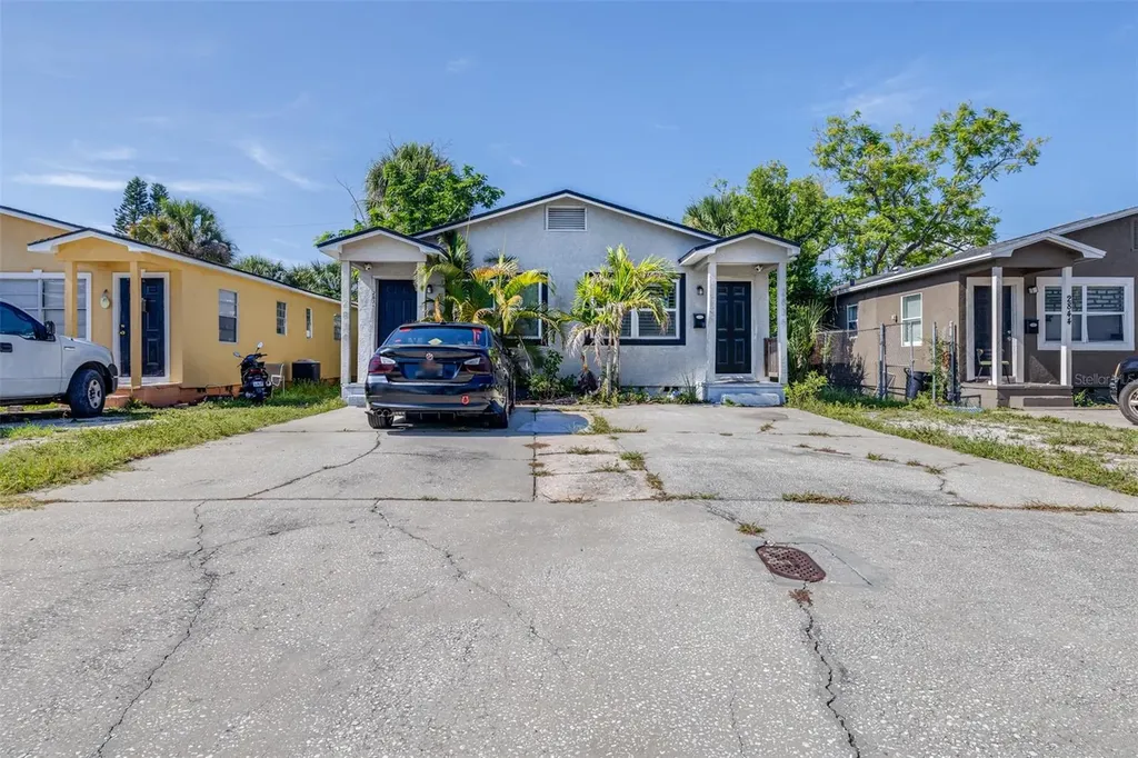 2834 & 2836 Freemont Terrace S St Petersburg FL 33712