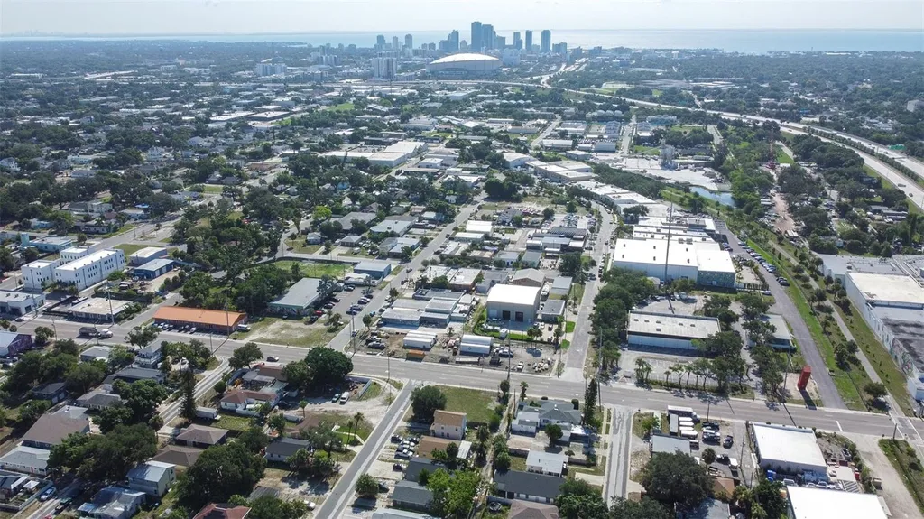2834 & 2836 Freemont Terrace S St Petersburg FL 33712