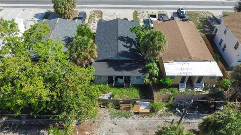 2834 & 2836 Freemont Terrace S St Petersburg FL 33712