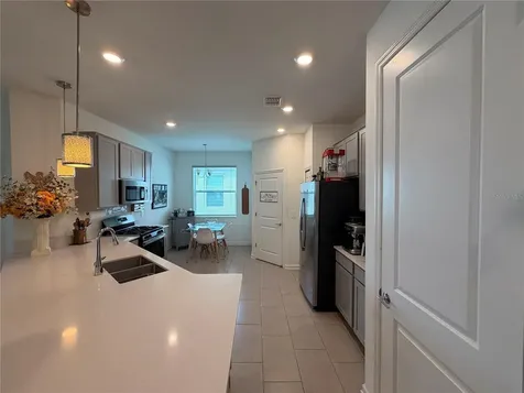 9502 Revere Avenue Leesburg FL 34788