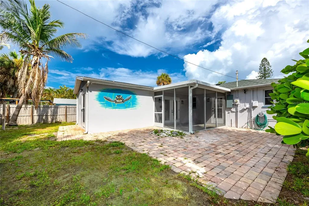 504 79th Avenue St Petersburg FL 33706