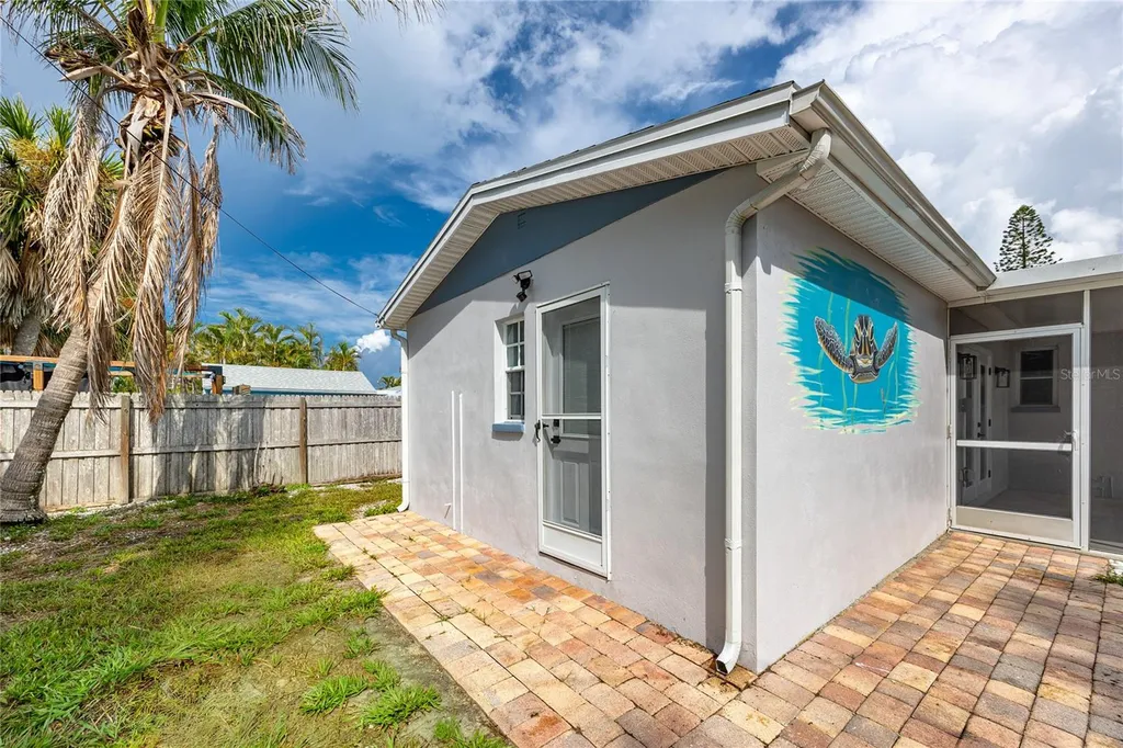 504 79th Avenue St Petersburg FL 33706