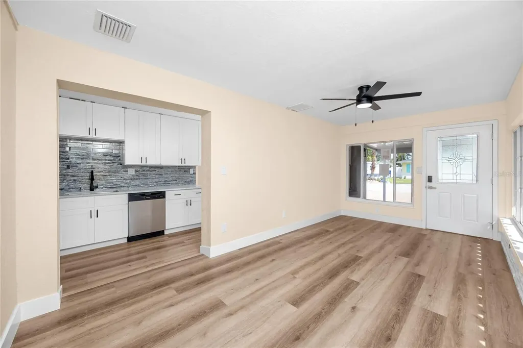 504 79th Avenue St Petersburg FL 33706