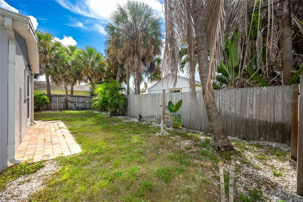 504 79th Avenue St Petersburg FL 33706