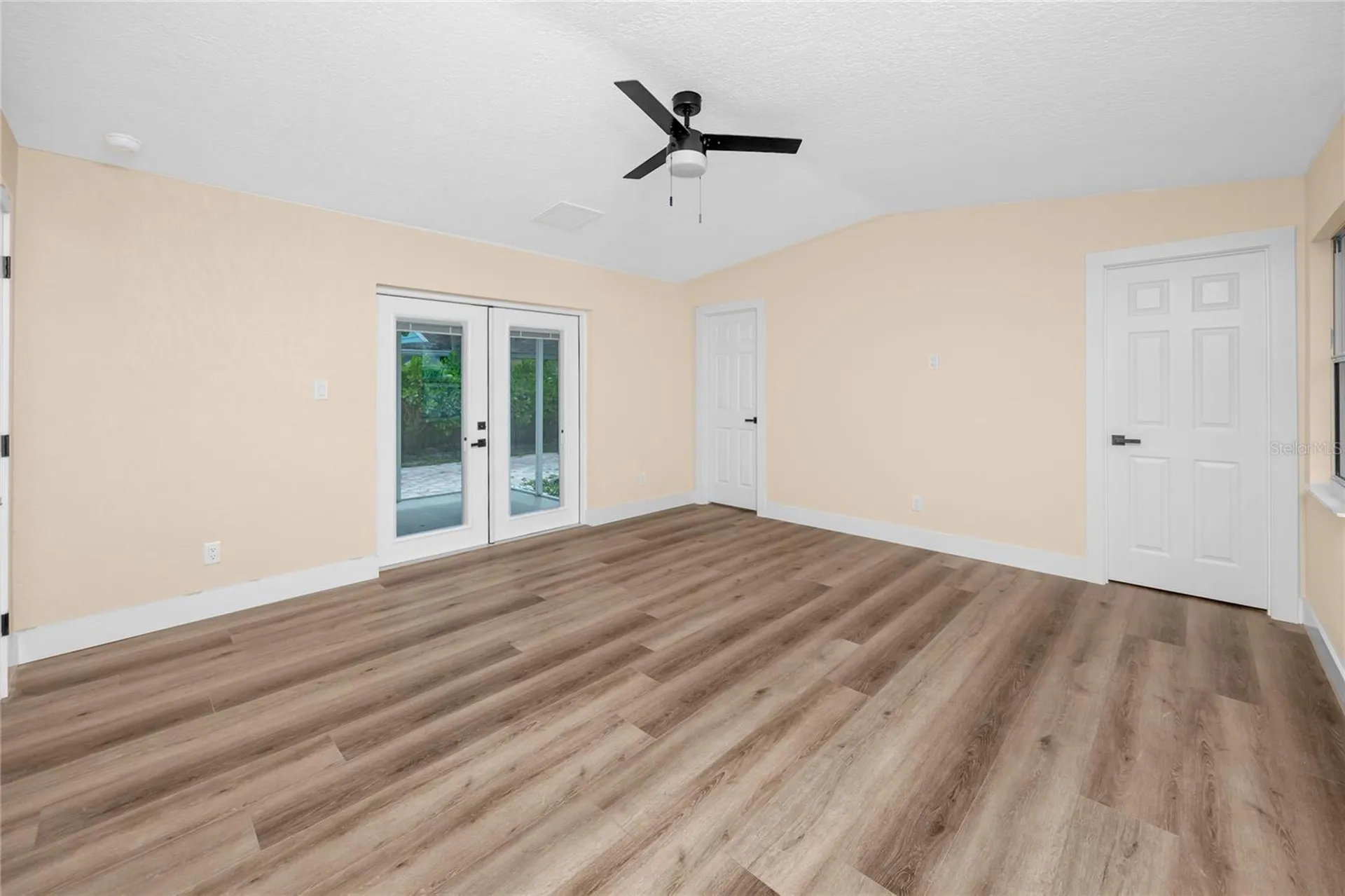 504 79th Avenue St Petersburg FL 33706