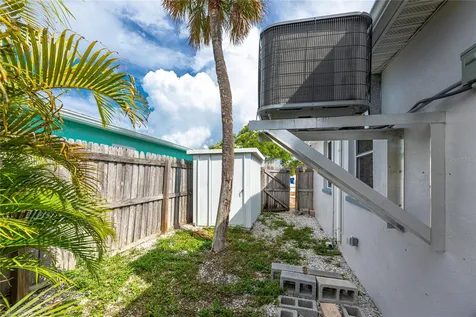 504 79th Avenue St Petersburg FL 33706