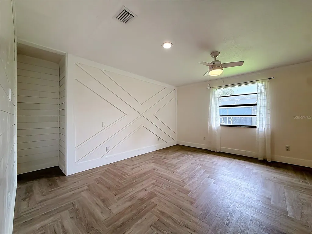 12756 Poinsettia Avenue Seminole FL 33776