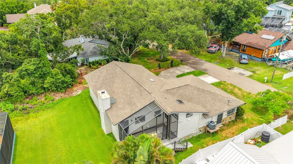 12756 Poinsettia Avenue Seminole FL 33776