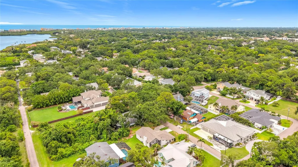 12756 Poinsettia Avenue Seminole FL 33776