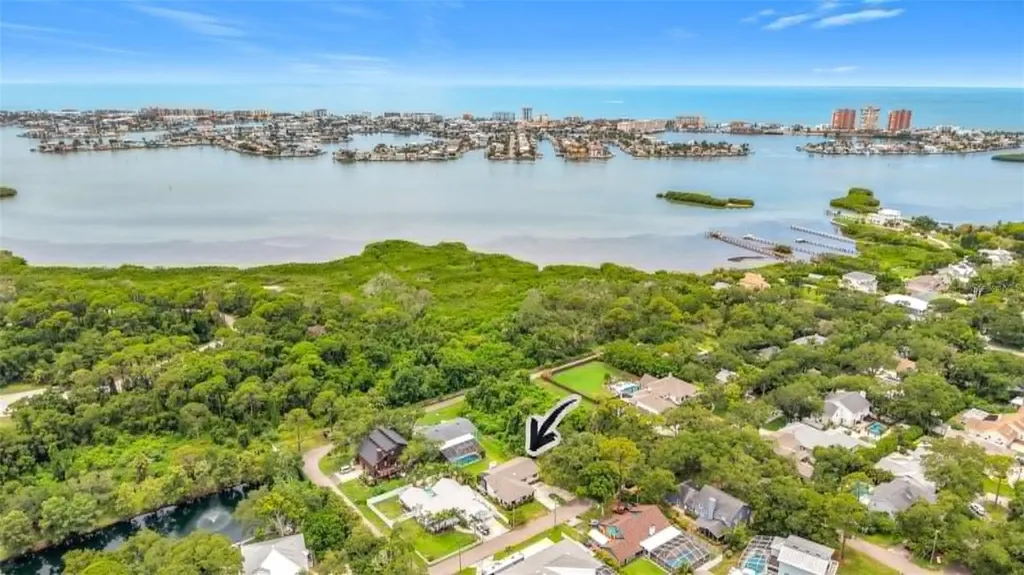 12756 Poinsettia Avenue Seminole FL 33776