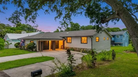 12756 Poinsettia Avenue Seminole FL 33776