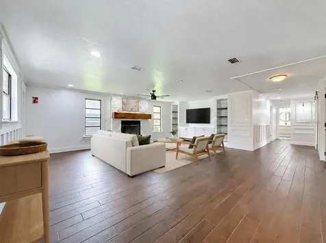 12756 Poinsettia Avenue Seminole FL 33776