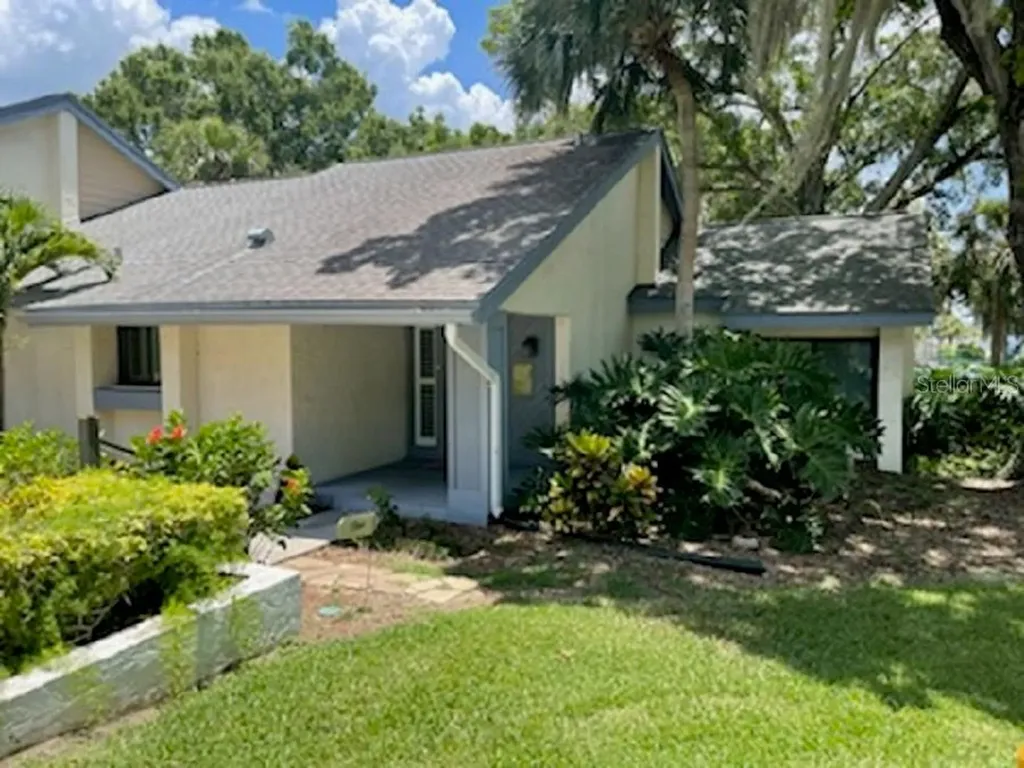 90 S Highland Avenue Tarpon Springs FL 34689