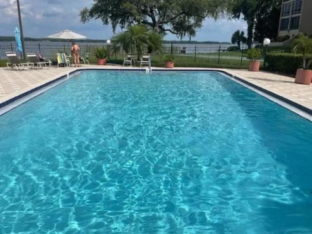 90 S Highland Avenue Tarpon Springs FL 34689