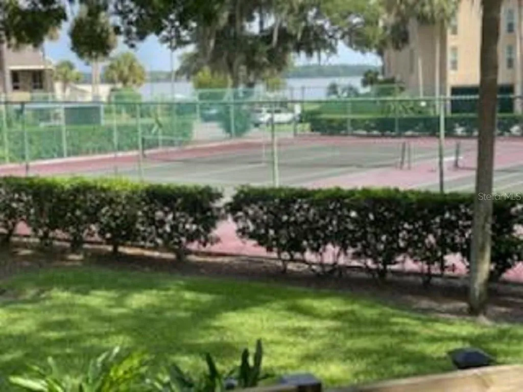 90 S Highland Avenue Tarpon Springs FL 34689