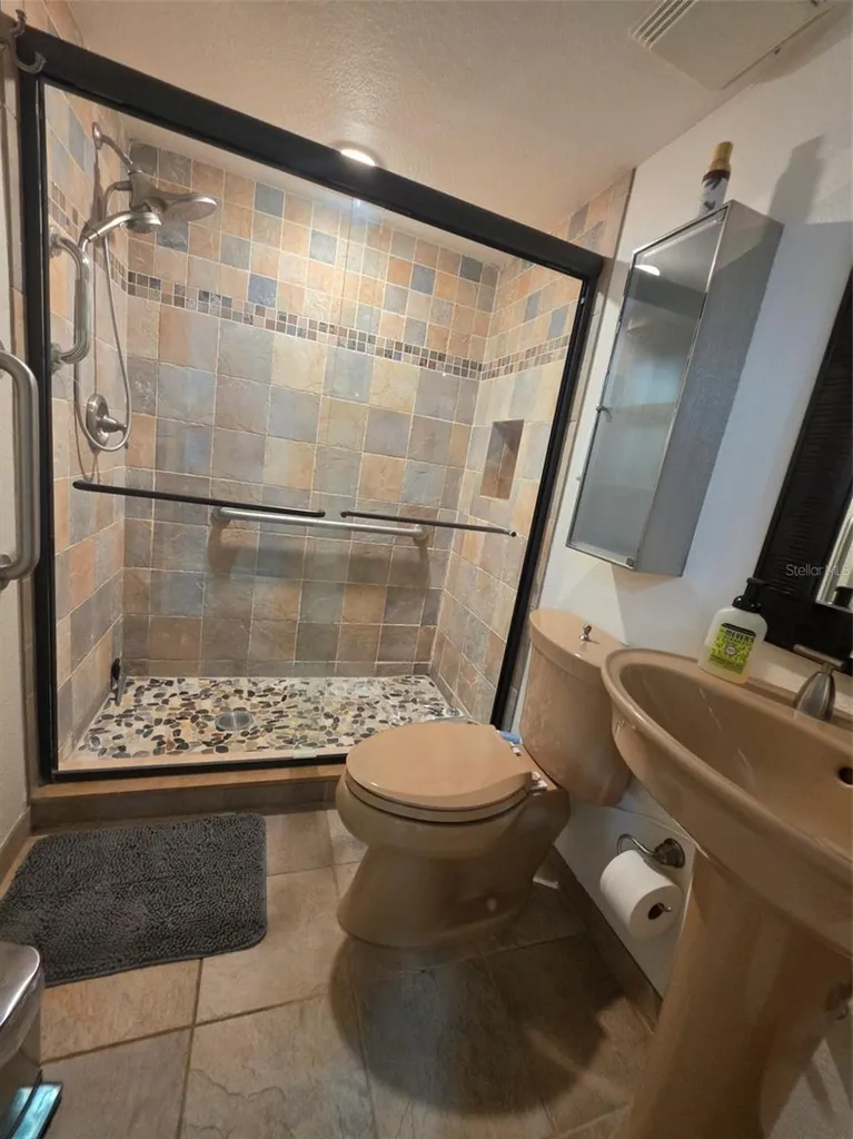 6295 Bahia Del Mar Circle St Petersburg FL 33715