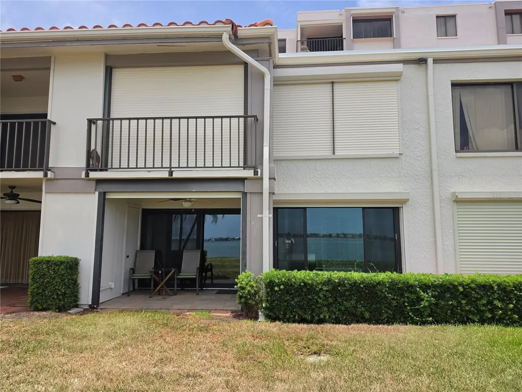 6295 Bahia Del Mar Circle St Petersburg FL 33715