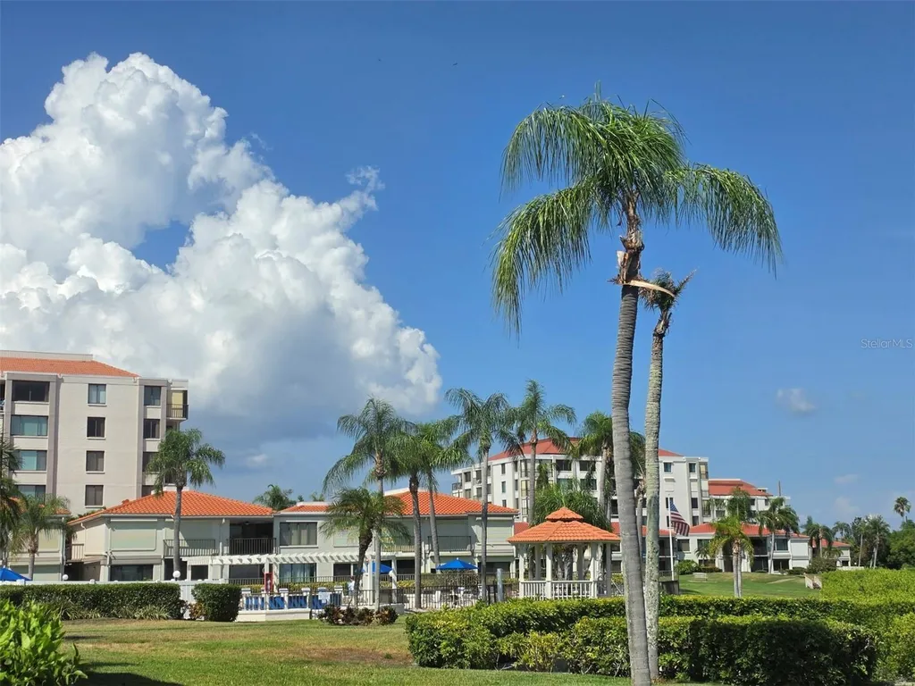 6295 Bahia Del Mar Circle St Petersburg FL 33715