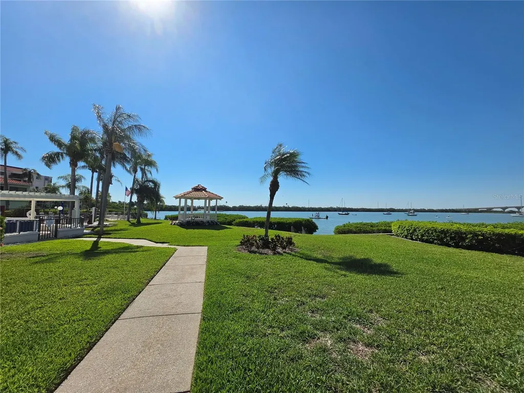 6295 Bahia Del Mar Circle St Petersburg FL 33715