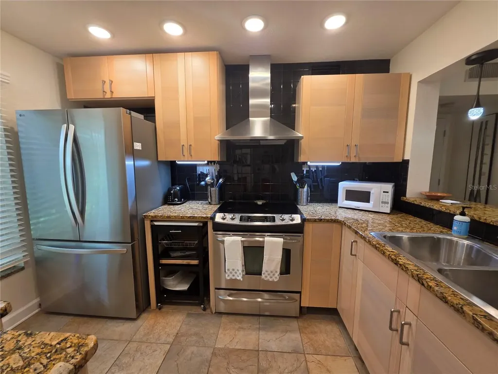 6295 Bahia Del Mar Circle St Petersburg FL 33715