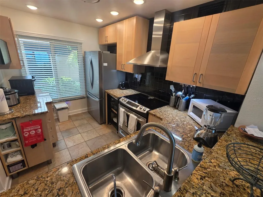 6295 Bahia Del Mar Circle St Petersburg FL 33715
