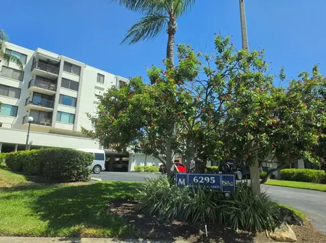 6295 Bahia Del Mar Circle St Petersburg FL 33715