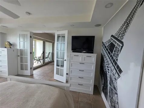 6295 Bahia Del Mar Circle St Petersburg FL 33715