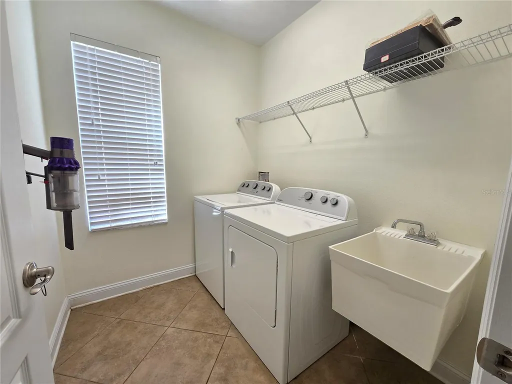 7855 Tuscany Woods Drive Tampa FL 33647