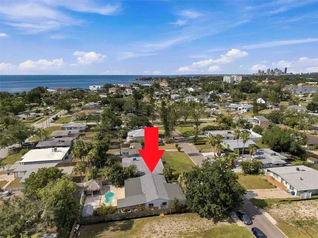 3947 Huntington Street NE St Petersburg FL 33703
