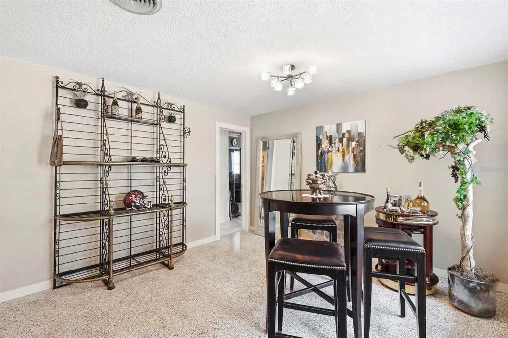 3947 Huntington Street NE St Petersburg FL 33703