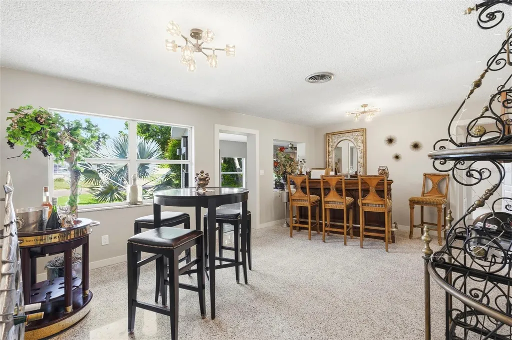 3947 Huntington Street NE St Petersburg FL 33703