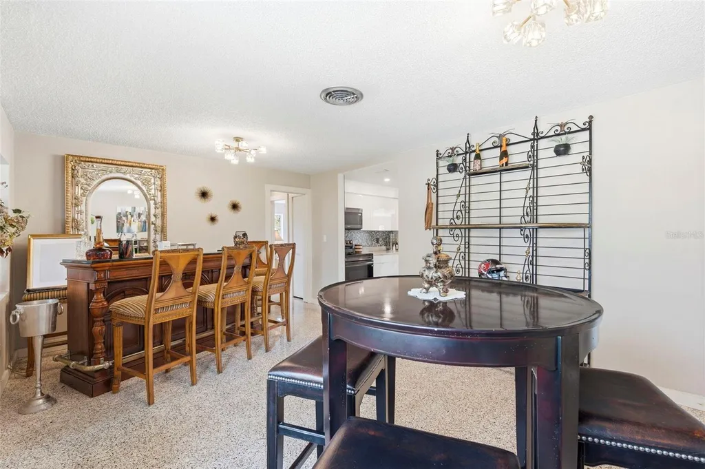 3947 Huntington Street NE St Petersburg FL 33703