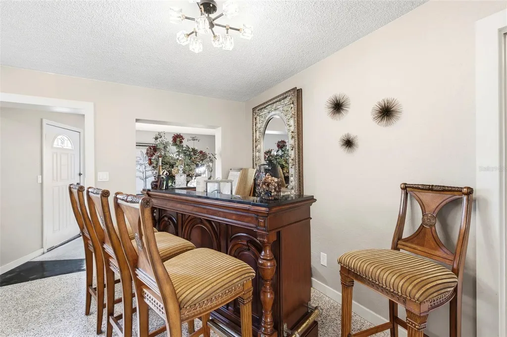3947 Huntington Street NE St Petersburg FL 33703
