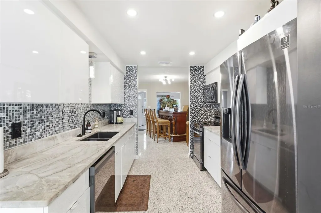 3947 Huntington Street NE St Petersburg FL 33703