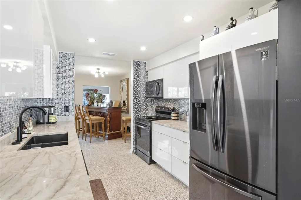3947 Huntington Street NE St Petersburg FL 33703