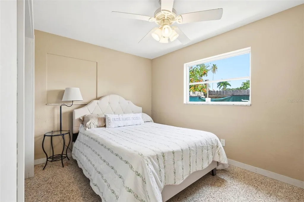 3947 Huntington Street NE St Petersburg FL 33703