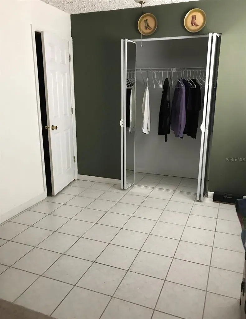 3947 Huntington Street NE St Petersburg FL 33703