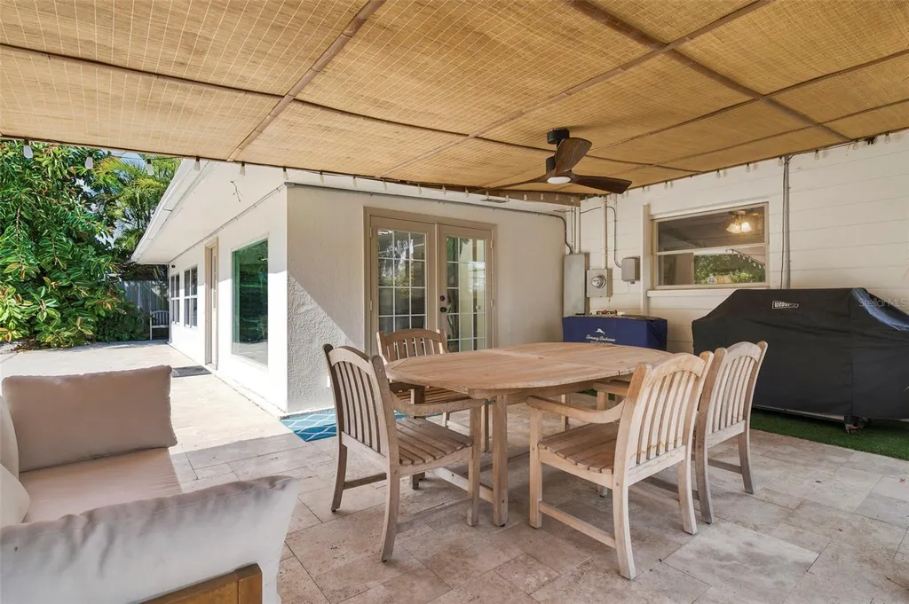 3947 Huntington Street NE St Petersburg FL 33703